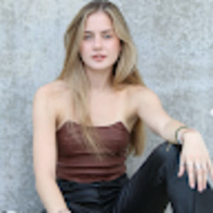 Meet your Posher, Candace